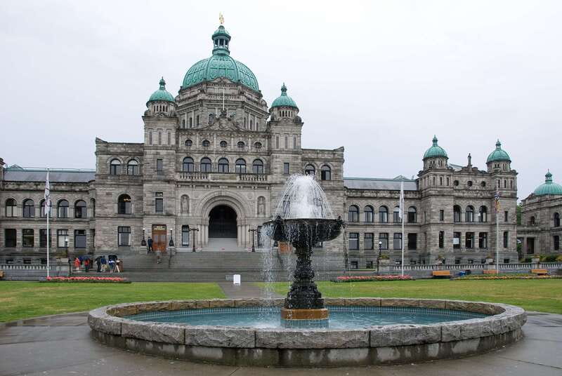 Vancouver: Private Walking Tour with a Local - Meeting your Lokafyer near the city center