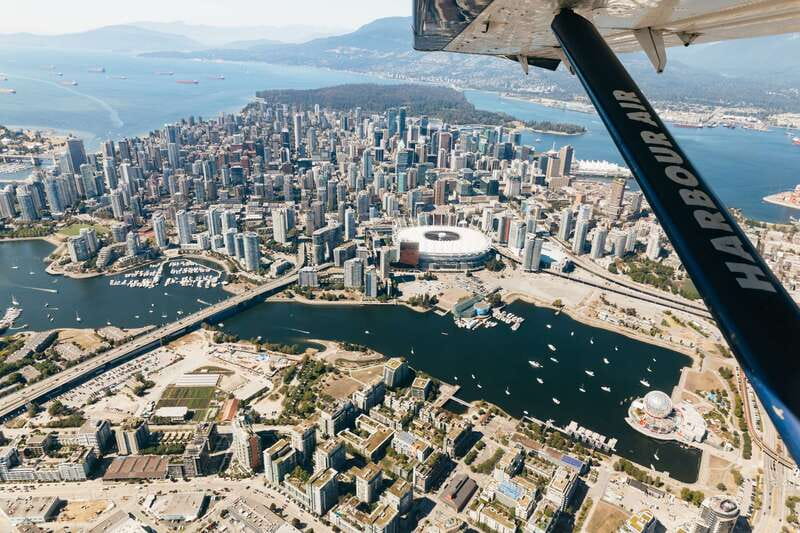 Vancouver: Scenic Panorama Seaplane Tour & Suspension Bridge - Getting from downtown to Capilano