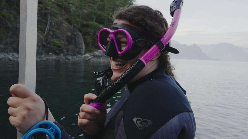 Vancouver: Snorkeling Seals Kayaking Scenic Boat Tour - Finding seals and other marine life