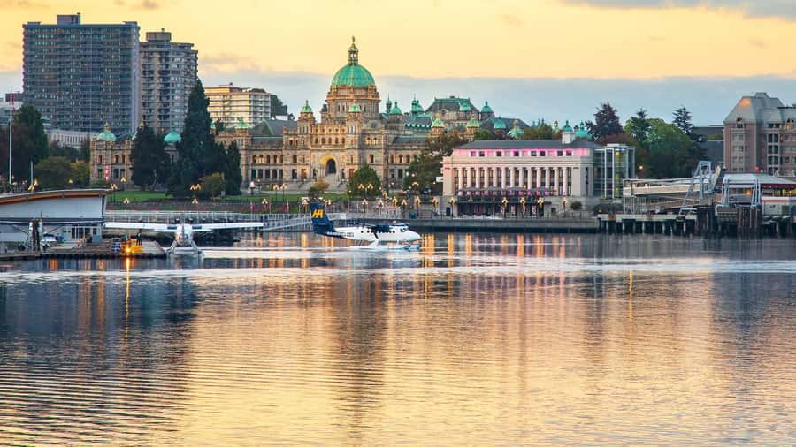 Vancouver to Victoria Seaplane Day Trip + Butchart Gardens - Who should book this day trip