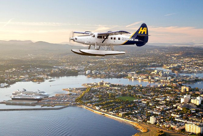 Vancouver-Victoria Day Trip by Seaplane + Whale Watching by Boat - Returning by seaplane to Vancouver