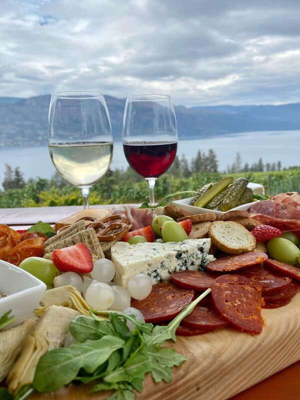 Vernon: Vernon Full Day Guided Wine Tour - Why Lake Country makes a good wine day
