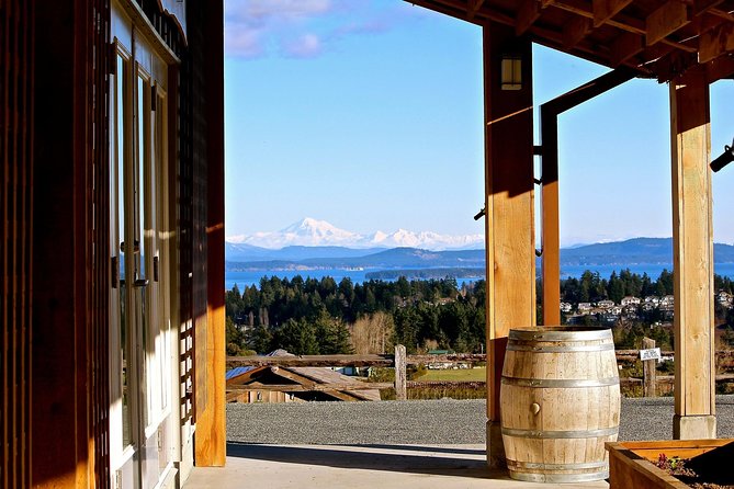 Victoria Boutique Winery Tour - Macaloney’s Island Distillery brings whisky and beer