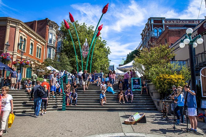 Victoria & Butchart Gardens Tour with Ferry from Vancouver - Two free hours in Victoria