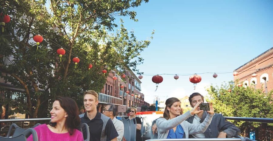 Victoria: Hop-On-Hop-Off Sightseeing Bus Tour - Ogden Point and the Breakwater