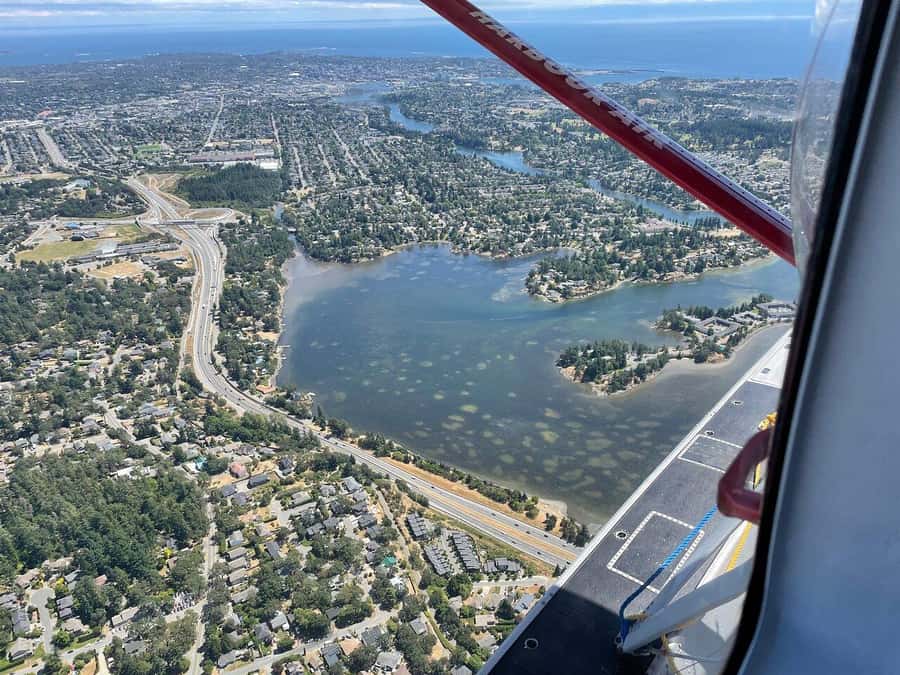 Victoria: Panorama Scenic Seaplane Tour - Mount Douglas, Elk Lake, and the Saanich Peninsula