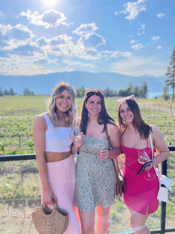 Victoria: Victoria Full Day Guided Wine Tour - Leaving Victoria for the Cowichan Valley