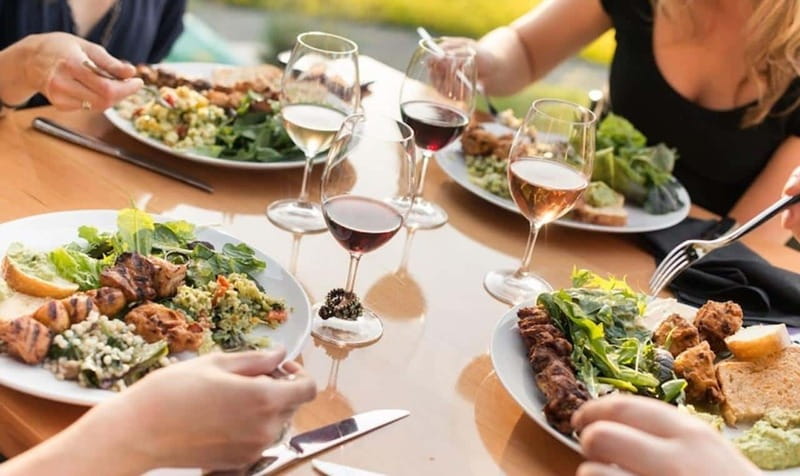 Victoria: Victoria Full Day Guided Wine Tour - Four winery stops, four different tastes of Vancouver Island wine