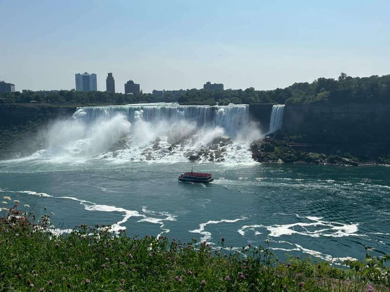 Walking Tour of Niagara Falls Canada and Hornblower Boat - What the walking hour adds
