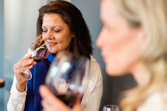 West Kelowna Wine Tour - Classic - 4 Wineries - Why the private format is worth considering