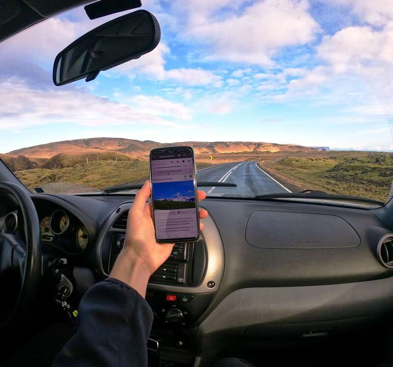 Western Canada Self-Driving Audio Guide English and German - Key points to know before you book
