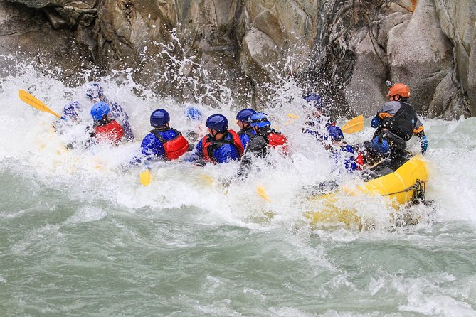 Wet and Wild Elaho Exhilarator Rafting - The scenery you cannot see from the highway