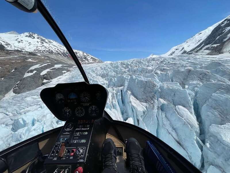 Whistler: The Sea to Sky Helicopter Tour and Glacier Landing - Forty-two minutes over Whistler’s mountain country