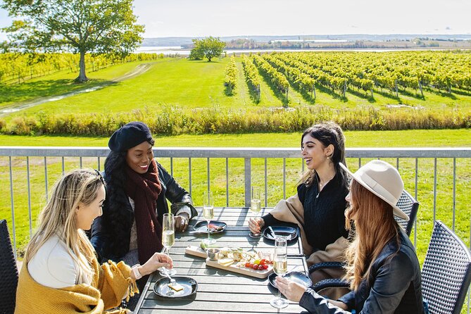 Wine Tour Wolfville Wine Tours in Nova Scotia- 6 Hours - From Halifax to Wolfville in a private car