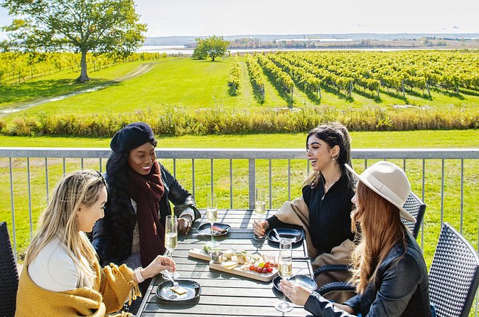 Wine Tour Wolfville Wine Tours in Nova Scotia- 6 Hours - Three wineries, scenic overlooks, and time for photos