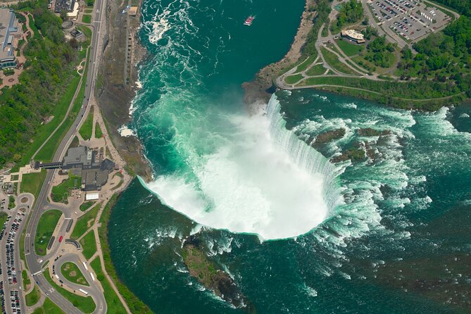 World Famous Boat Cruise with Historical Walking Tour and more - Queen Victoria Place and the Niagara Parkway