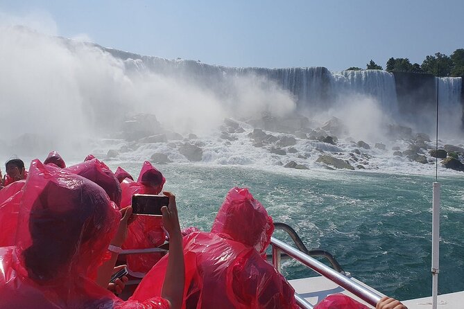 World Famous Boat Cruise with Historical Walking Tour and more - Brink views, Table Rock, and the stranded barge