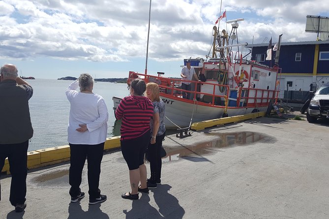 Yellowknife Bucket List City Tours - Tracy’s style and the value of a small group