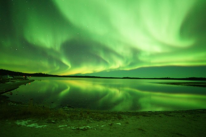 Yellowknife Tours - Aurora by bus - Prosperous Lake: another chance when clouds roll in